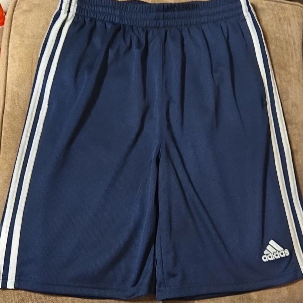 ADIDAS Boys 3 Piece Bundle Gray Blue Athletic Shorts Tee Shirt Size XL - Picture 4 of 4